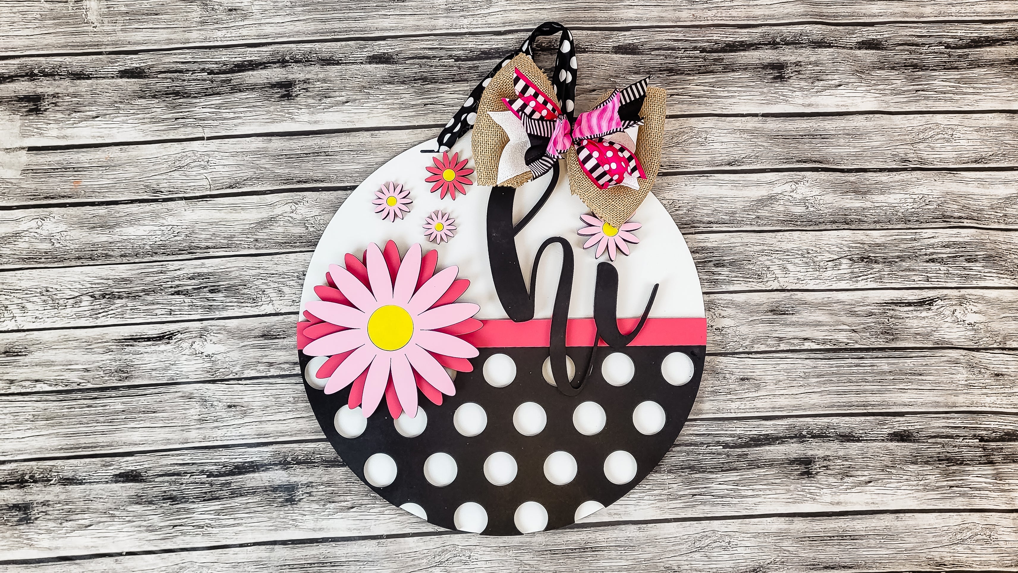 Finished - hi Daisy Polkadot Door Hanger