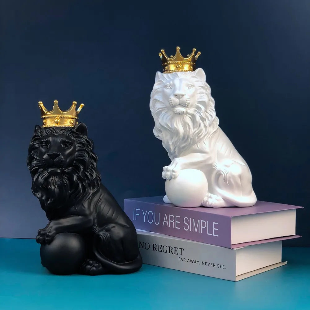 DecorBites™ Golden Crown Lion King Statue 17cm Height Nordic Handicraft Home Office Decor