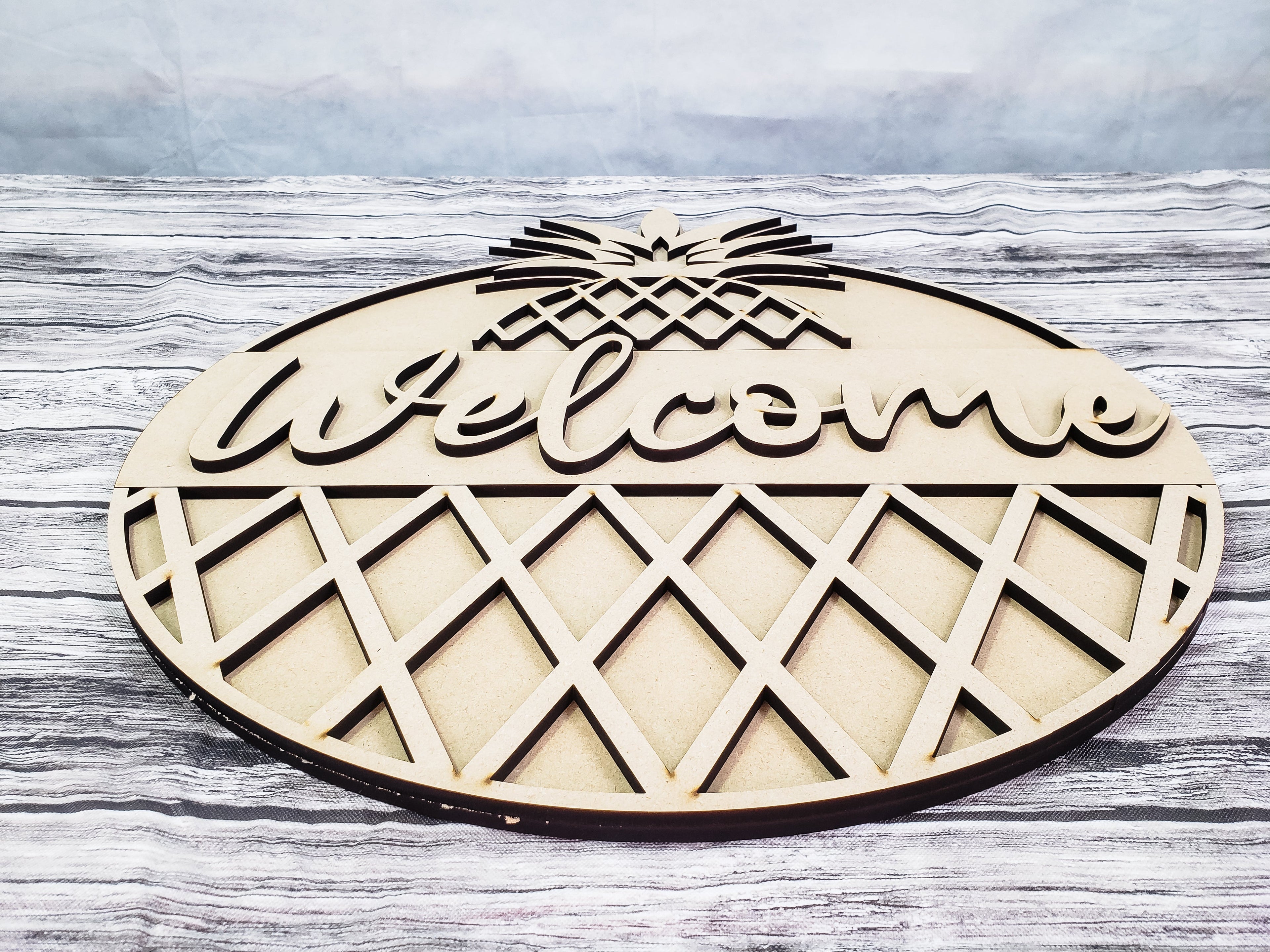 Welcome Pineapple Door Hanger Unfinished Kit