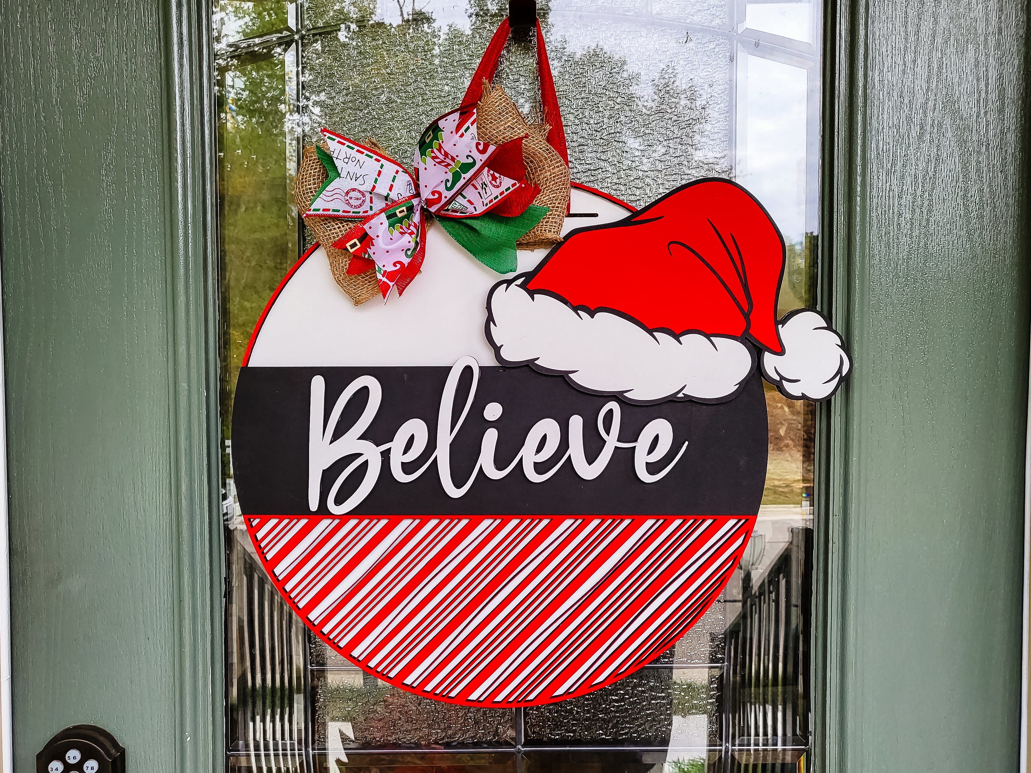 Believe Hat and Candy Cane Pattern Door Hanger Unfinished Kit
