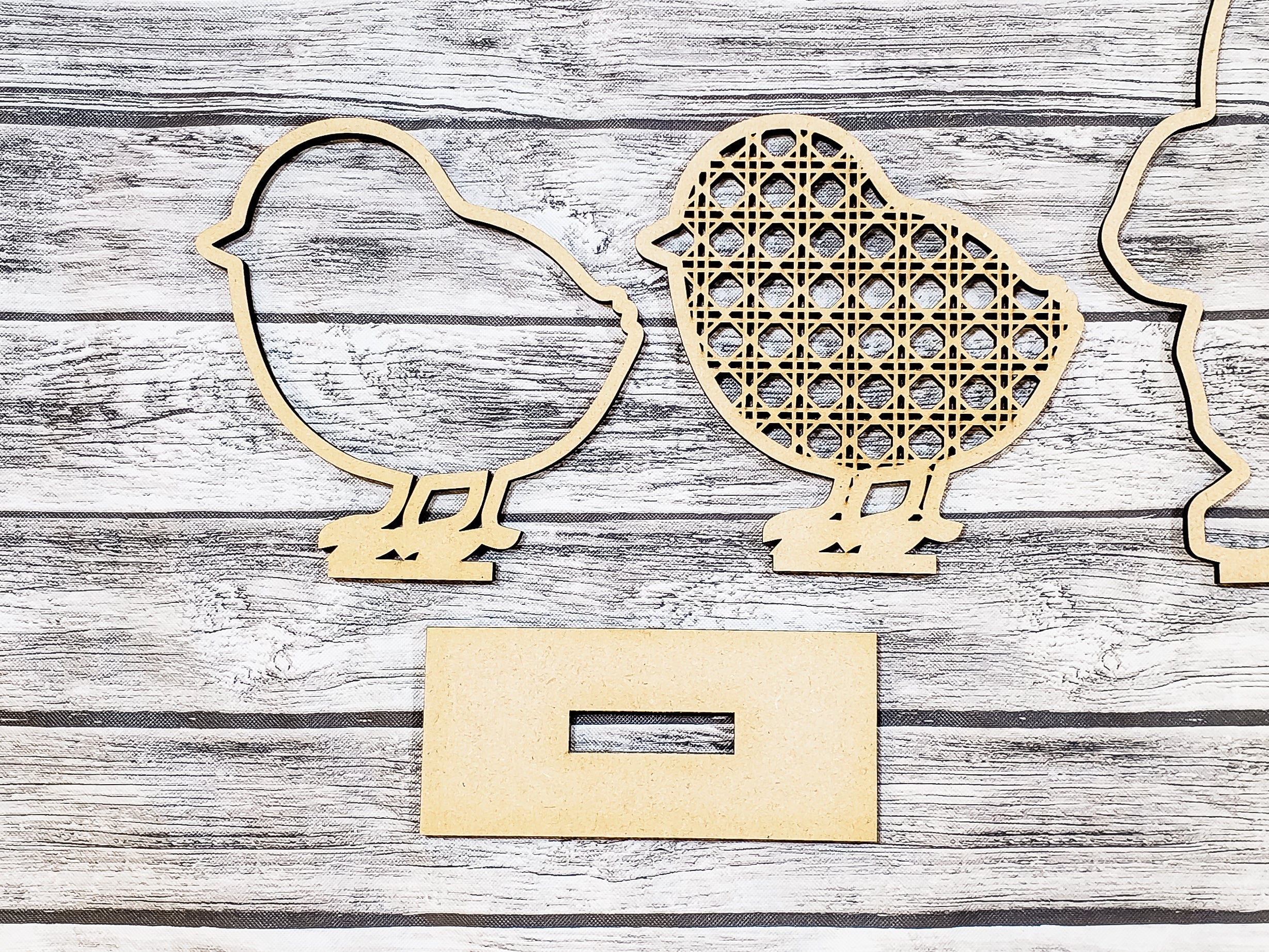 Rattan Easter Standing Chick Bunny Egg