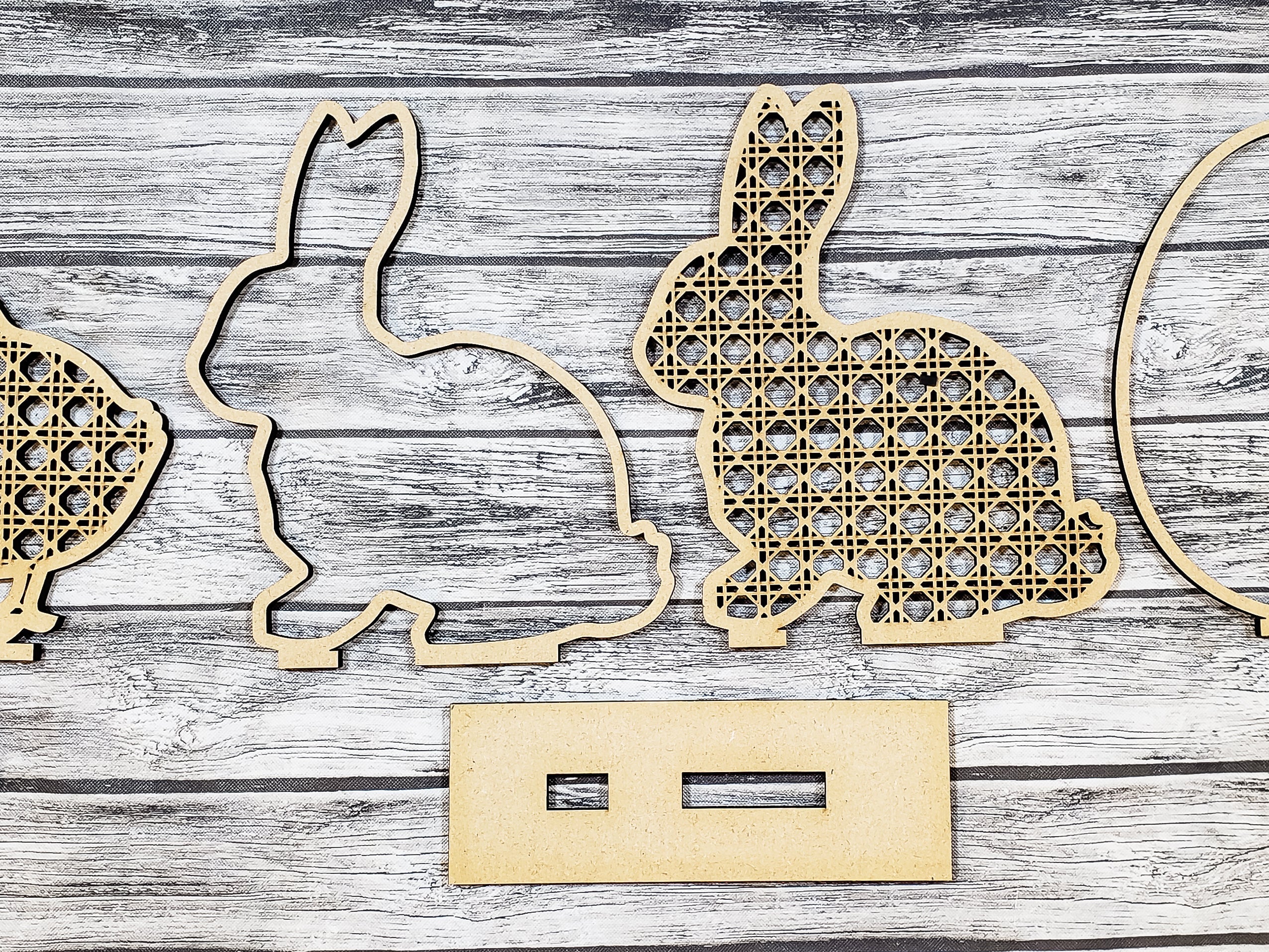 Rattan Easter Standing Chick Bunny Egg