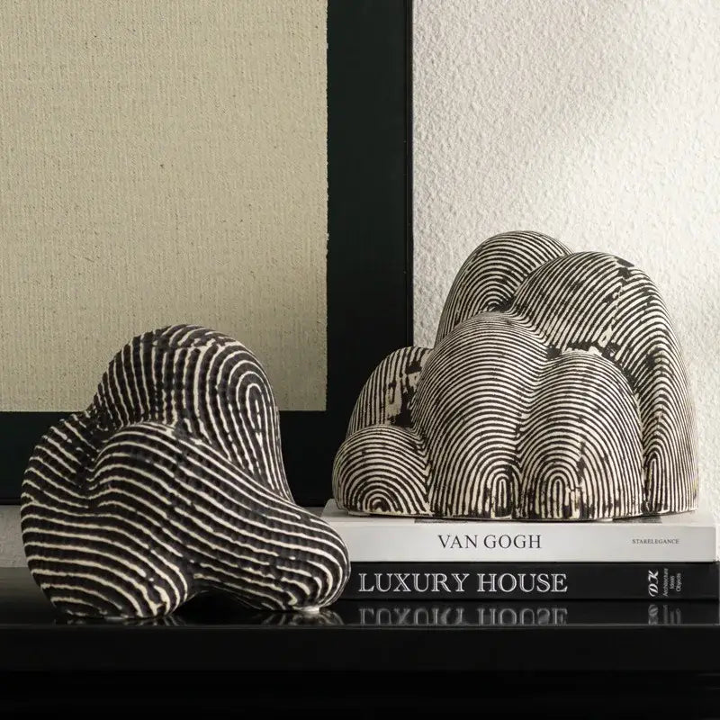Abstract black & white geometric stone rockery – living room sculpture