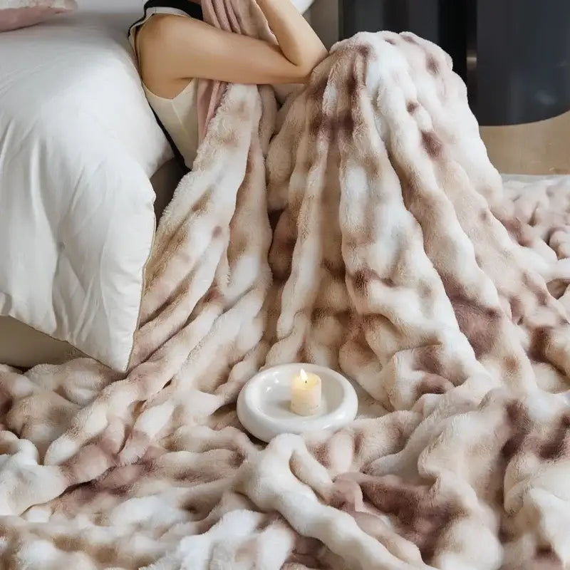 Beige & brown faux fur decorbites cozy fleece blanket bedroom throw