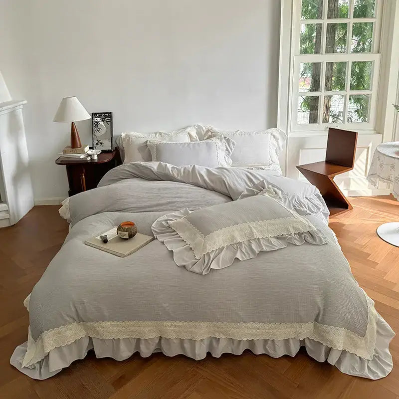 Beige & white lace ruffles bedding set – bedroom duvet cover