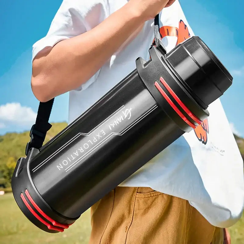 Black and red insulated stainless steel outdoor travel flask kitchen