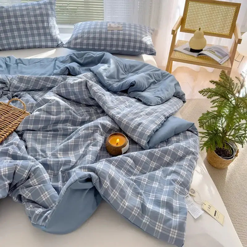 Blue and white plaid cotton summer quilt soybean fiber filling bedroom