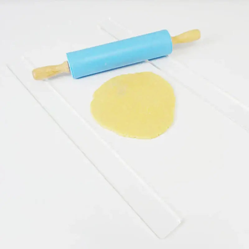 Blue silicone rolling balance ruler with wood handles kitchen tool