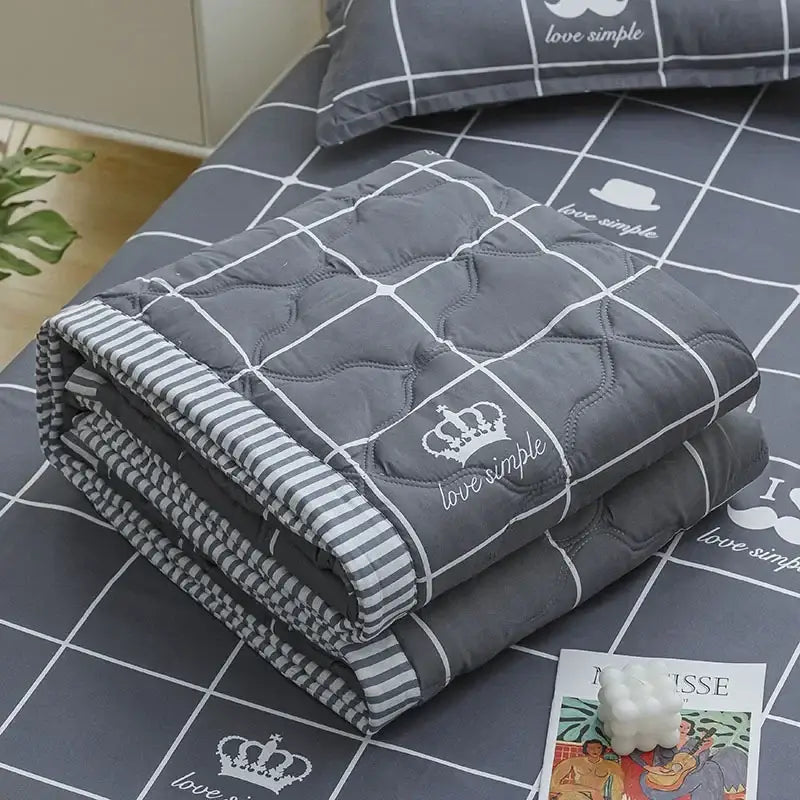 Blue whale best vacation daisy print quilt bedroom blanket