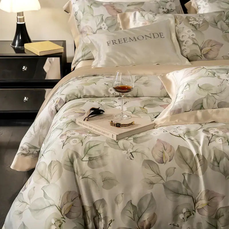 Botanical cream egyptian cotton print bedding set for the bedroom