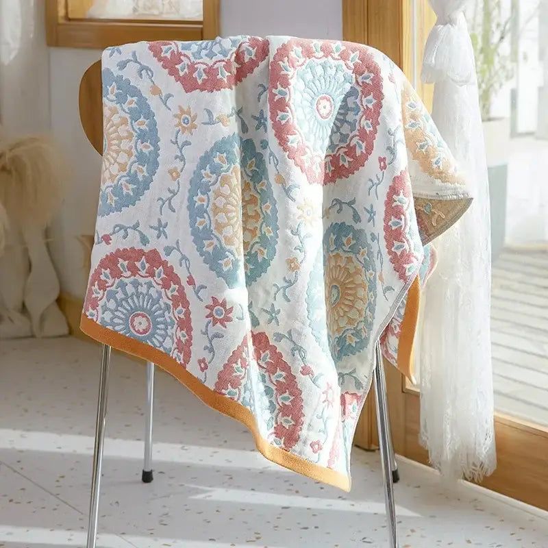 Cartoon cat and dog cotton gauze bath towel for bathroom