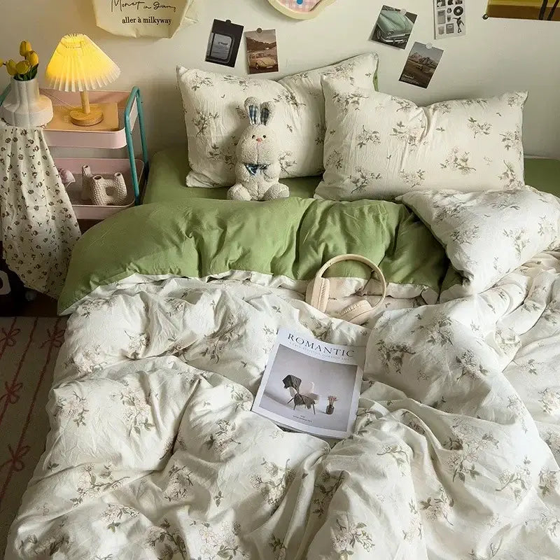 Cartoon dog printed cream comforter bedding set for bedroom