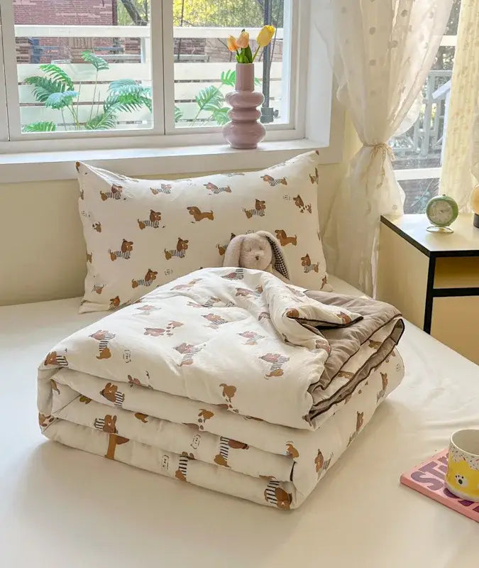 Cartoon printed white & yellow cooling blanket bedroom summer quilt