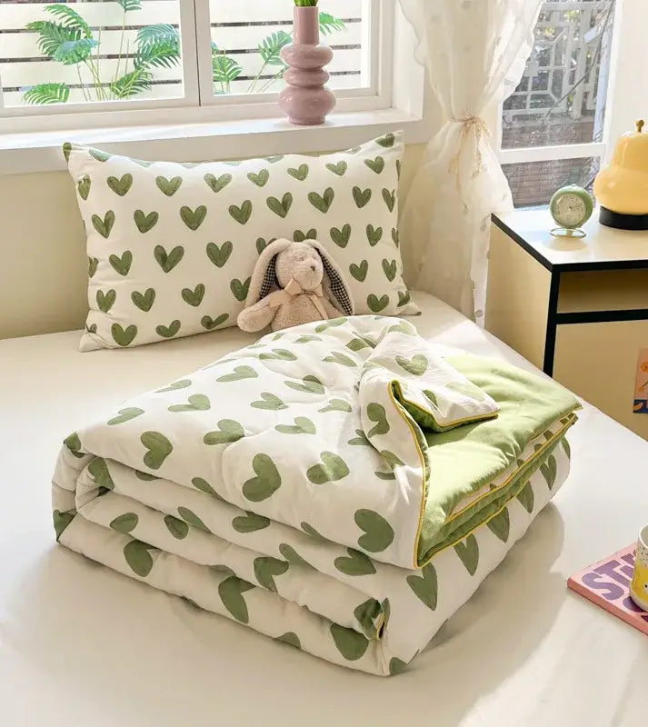 Cartoon printed white & yellow cooling blanket bedroom summer quilt