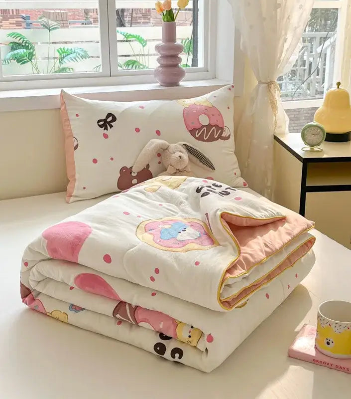 Cartoon printed white & yellow cooling blanket bedroom summer quilt