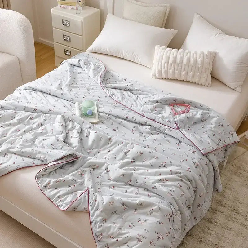 Cartoon rabbit off white cooling summer blanket bedroom quilt