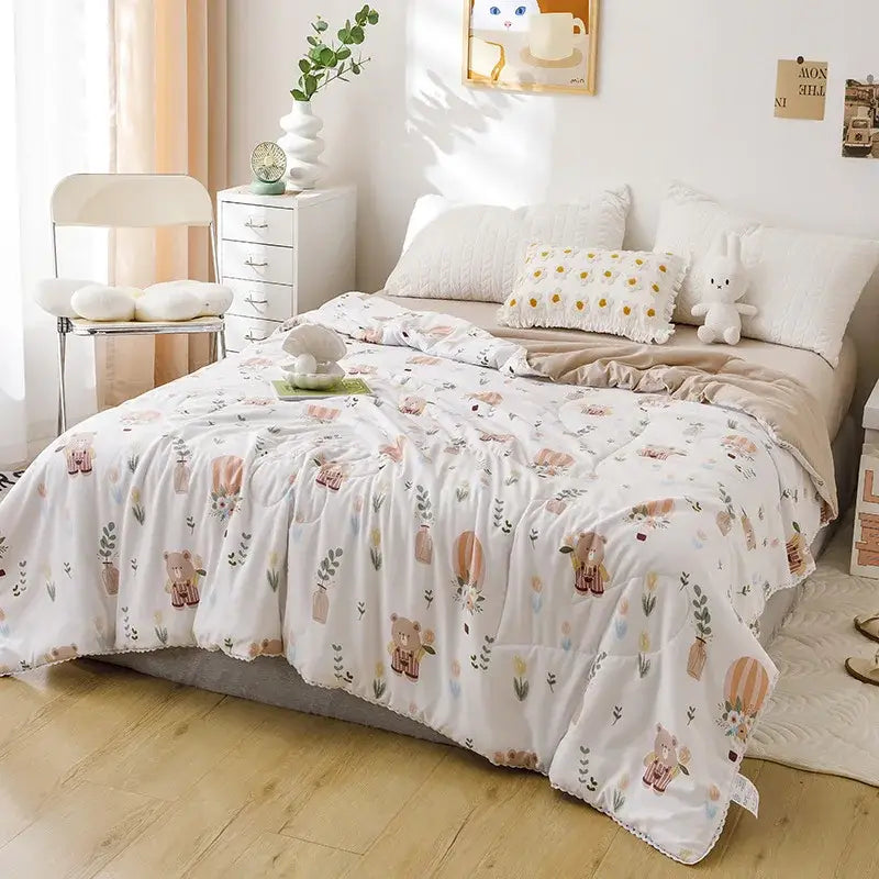 Cartoon strawberry white & pink quilted double blanket bedroom