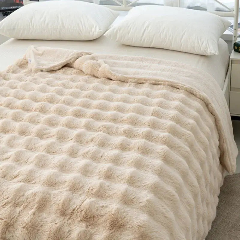 Cozy faux rabbit velvet cream plush blanket – bedroom wavy throw