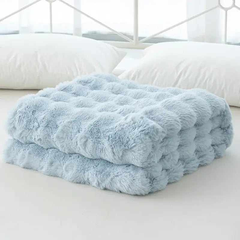 Cozy faux rabbit velvet cream plush blanket – bedroom wavy throw