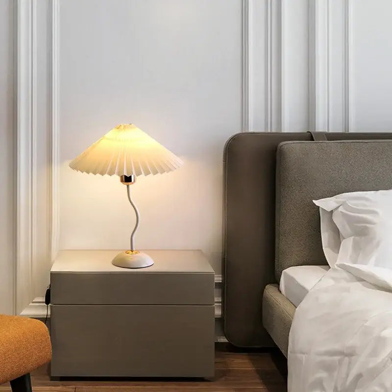 Decorbites adjustable pleated table lamp cream & gold bedroom light