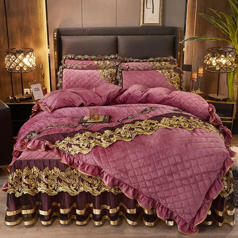 Black gold luxury crystal velvet bedding set bedroom quilted lace