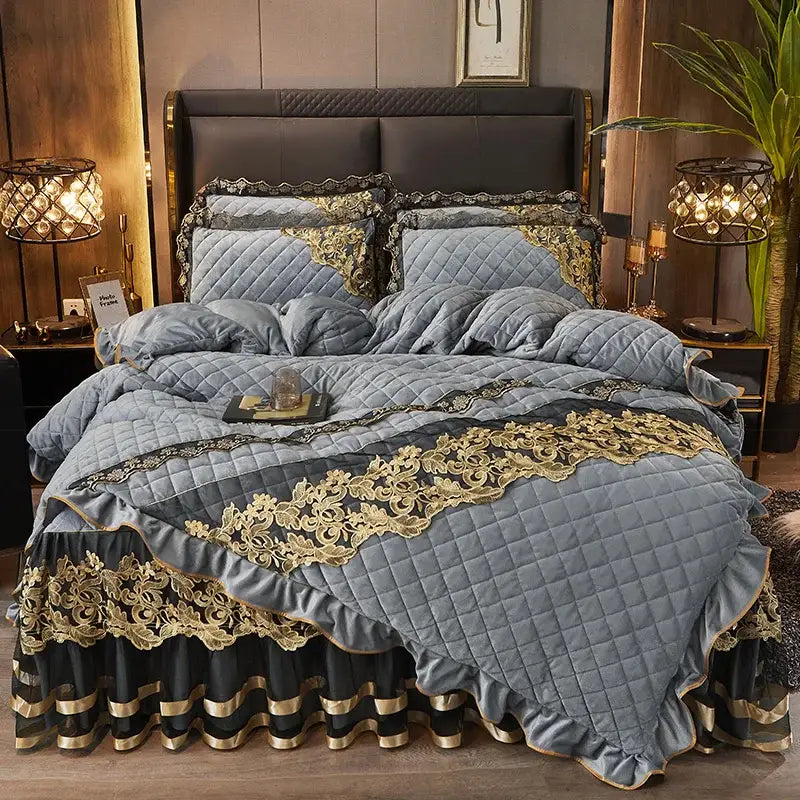 Black gold luxury crystal velvet bedding set bedroom quilted lace