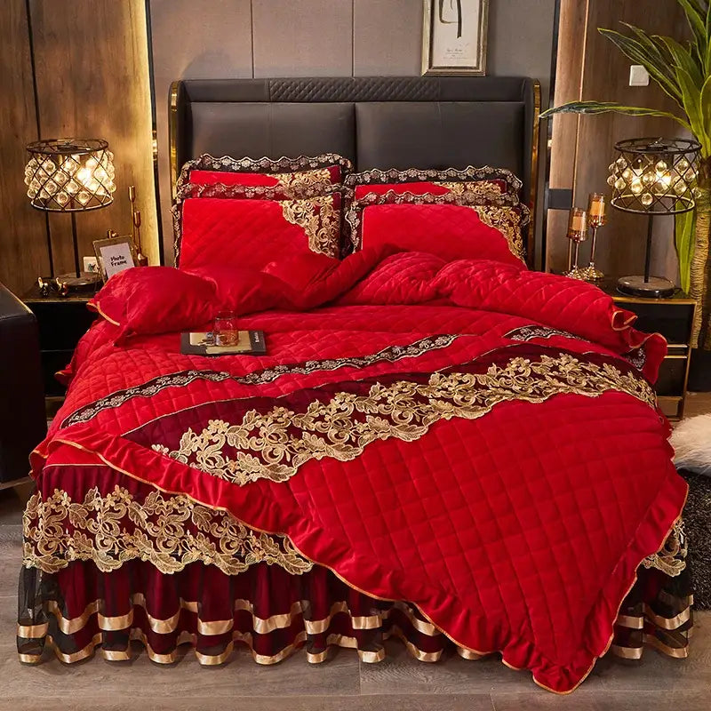 Black gold luxury crystal velvet bedding set bedroom quilted lace