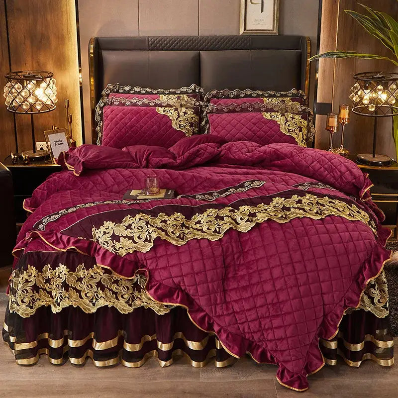 Black gold luxury crystal velvet bedding set bedroom quilted lace