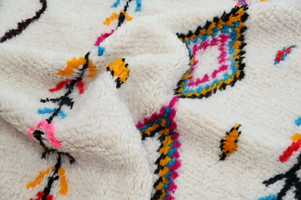Handmade moroccan azilal rug beige geometric bedroom carpet