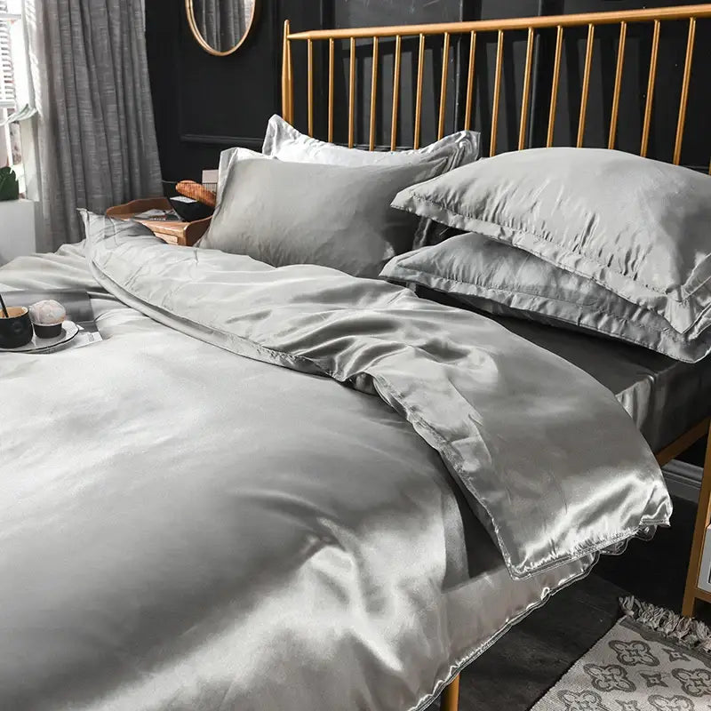 Luxurious emerald green satin silk bedding set bedroom decor