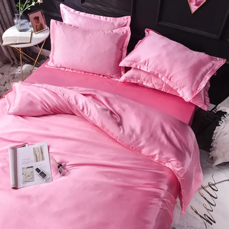Luxurious cream satin silk bedding set for bedroom stitched edges