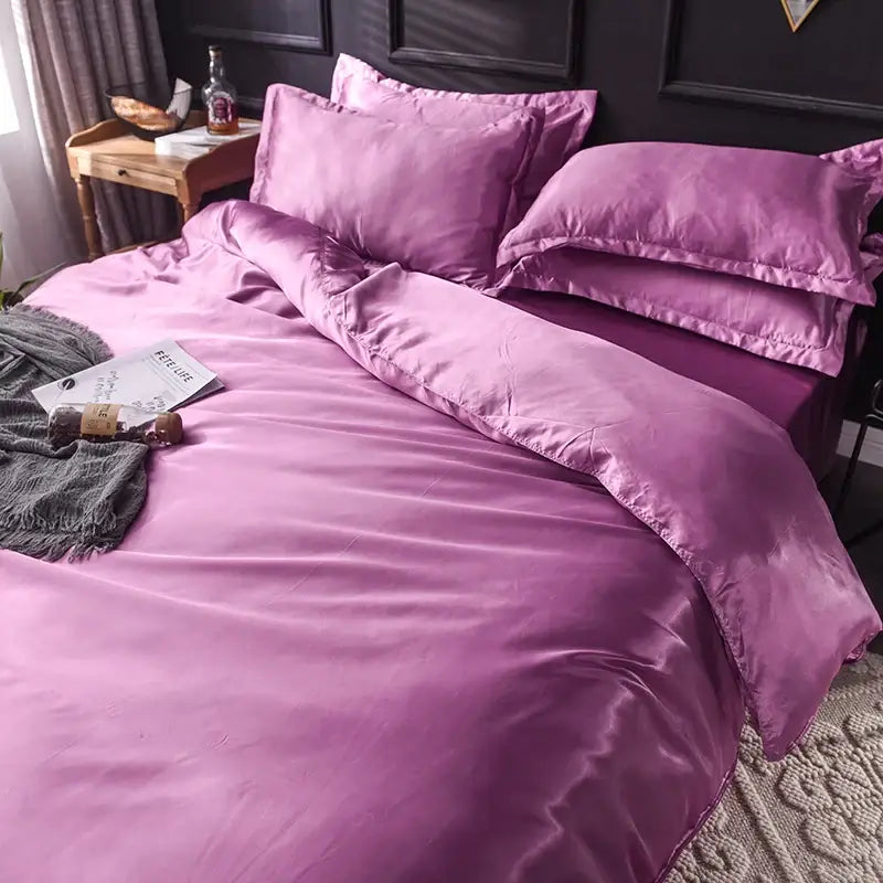 Luxurious cream satin silk bedding set for bedroom stitched edges