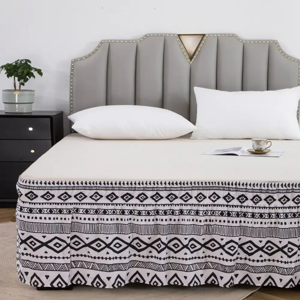 Diamond lattice ruffled black & white elastic band bed skirt bedroom