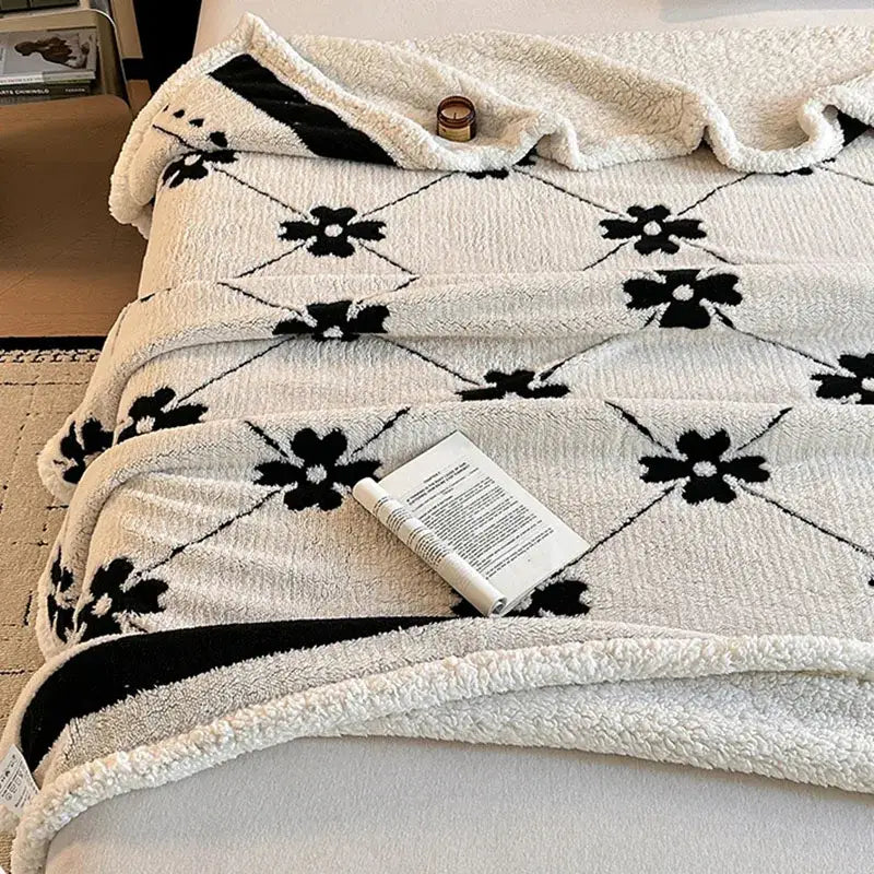 Floral cream jacquard lamb wool blanket living room throw