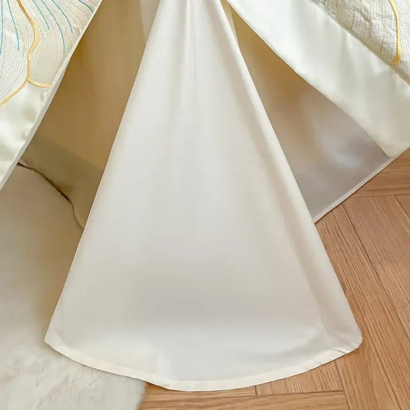 Floral ivory embroidered egyptian cotton bedding set for bedroom