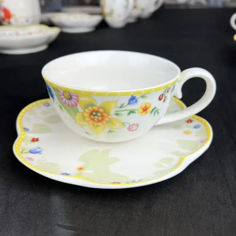 Floral scalloped white porcelain tulip dinnerware set dining room