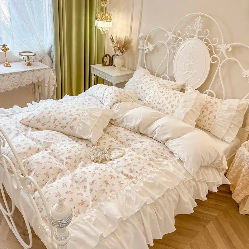 Floral white cotton bedding set with pleat lace ruffles bedroom ensembles