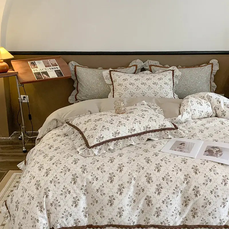 French floral bedding set – cream & brown ruffled bedroom decor