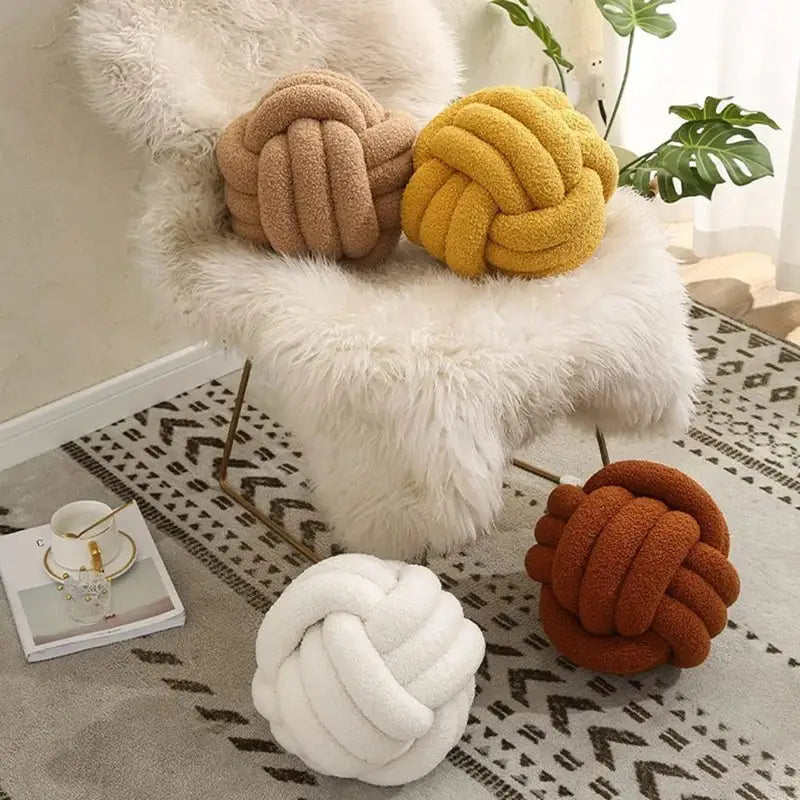 Handmade knotted boucle circle plush pillow bedroom decor