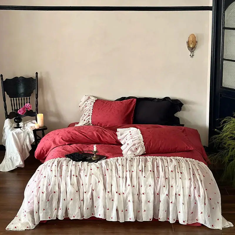 Luxe red & white egyptian cotton lace ruffles bedding set bedroom