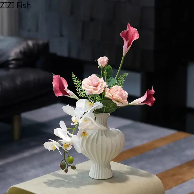 Minimalist white heart shape ceramic vase living room decor