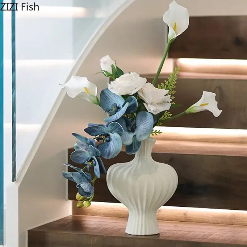Minimalist white heart shape ceramic vase living room decor