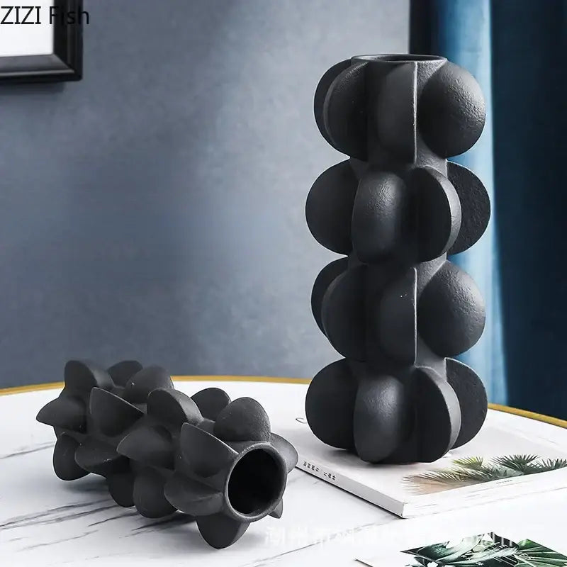 Modern geometric spiral black & white resin vase living room decor