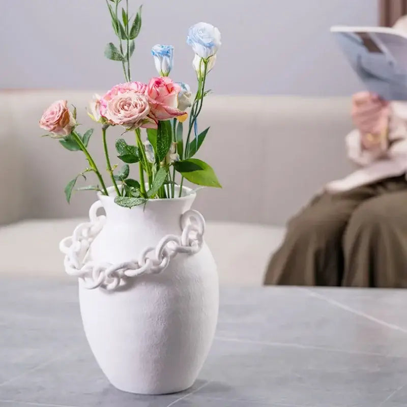 Modern white geometric chain porcelain vase living room decor