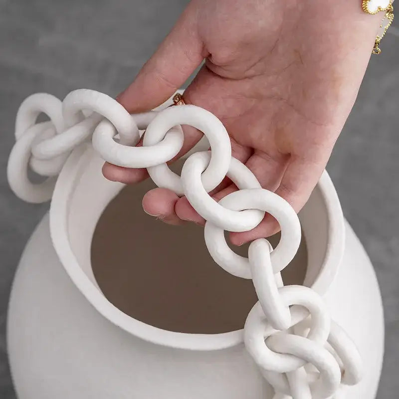 Modern white geometric chain porcelain vase living room decor