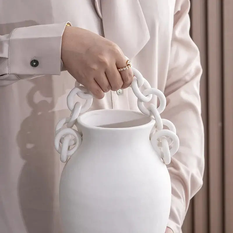 Modern white geometric chain porcelain vase living room decor