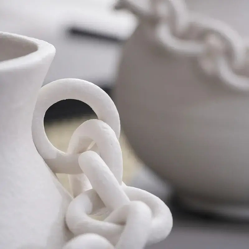 Modern white geometric chain porcelain vase living room decor