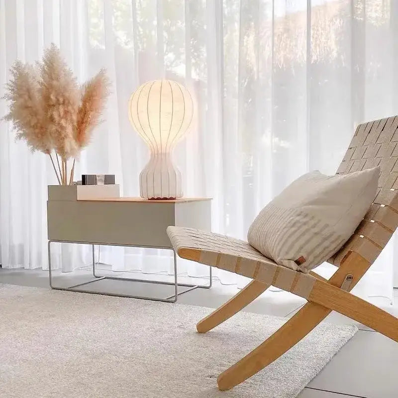 Modern white ribbed silk table lamp bedroom art light