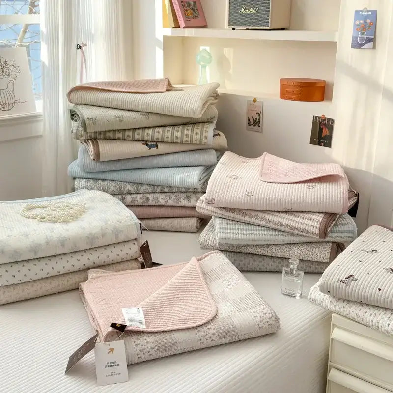 Pastel quilted cotton bed cover soft anti-slip tatami mat bedroom