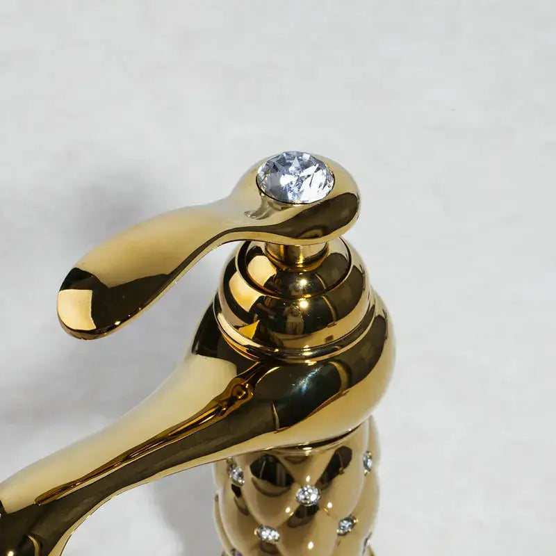 Quilted diamond decorbites golden plated bathroom basin faucet